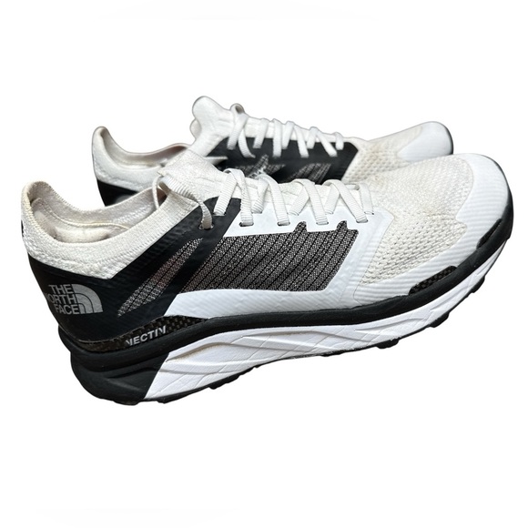 The North Face Women's Flight Vectiv Black & White Trail Running Shoes Size 7 - Picture 1 of 8